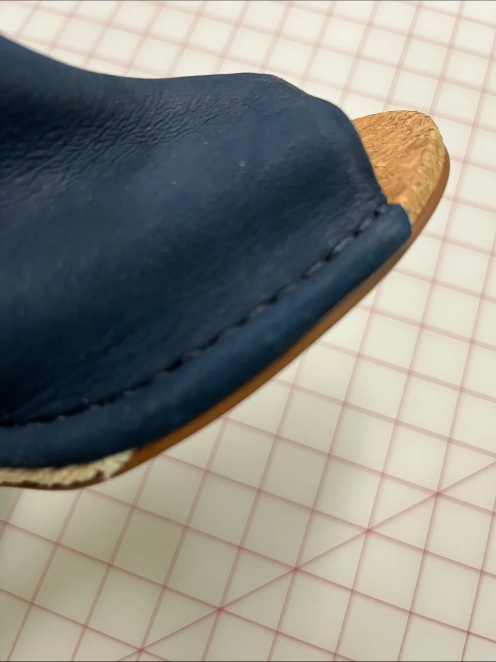 CLARKS 
